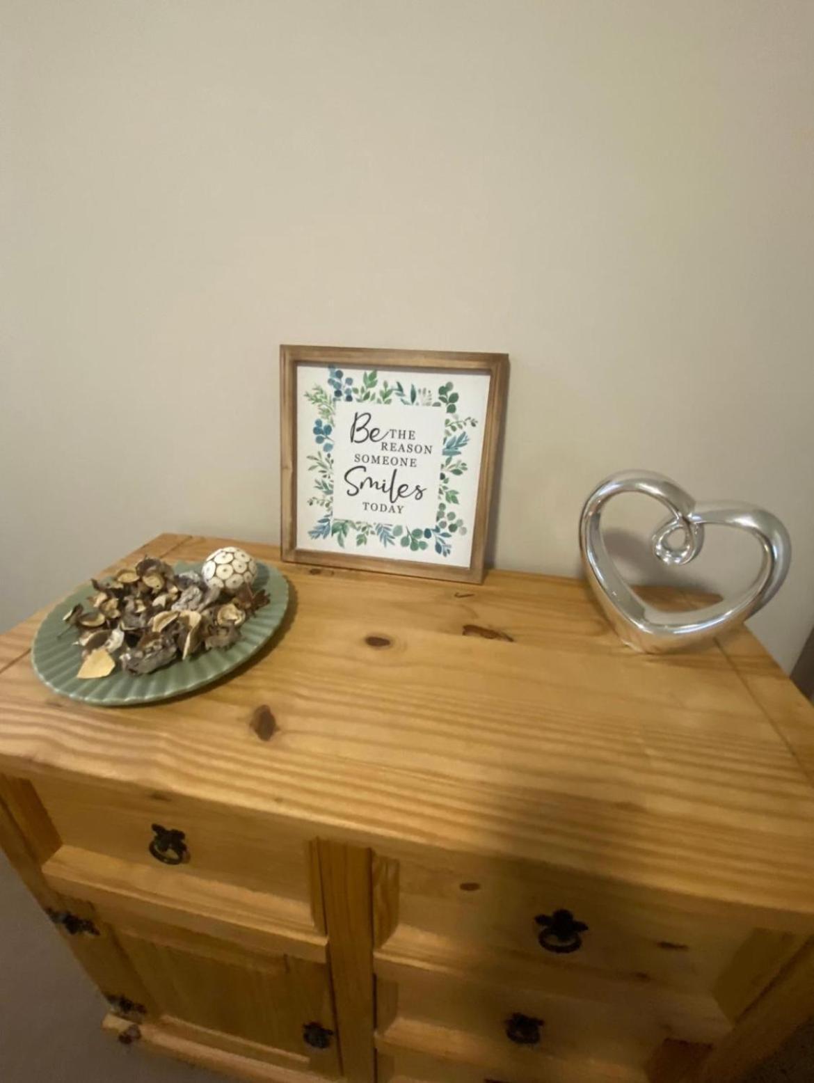 Cherry Cabin With Hot Tub York Ngoại thất bức ảnh